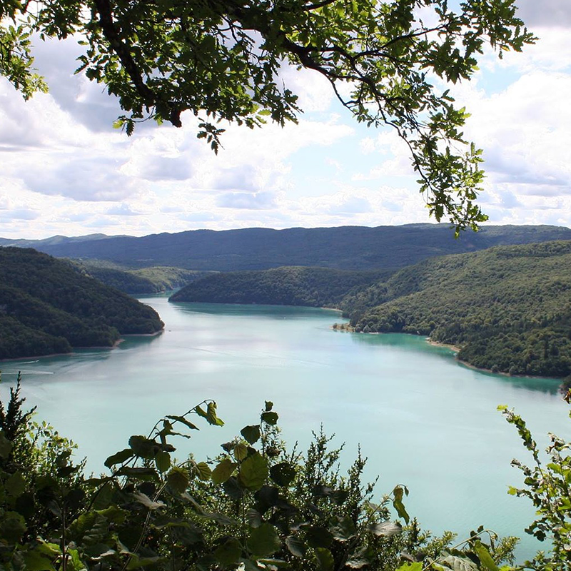 Lac de Vouglans.